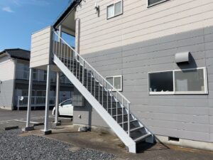 筑西市　サニーハイツ/鉄骨階段塗装工事
